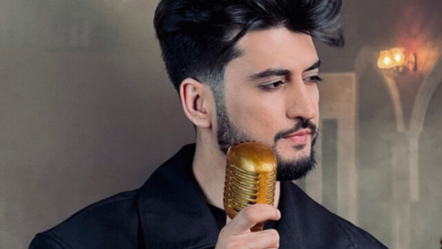 Ajmal Zahin is een prominente Afghaanse zanger en muzikant, bekend om zijn unieke mix van traditionele Afghaanse muziek (4)